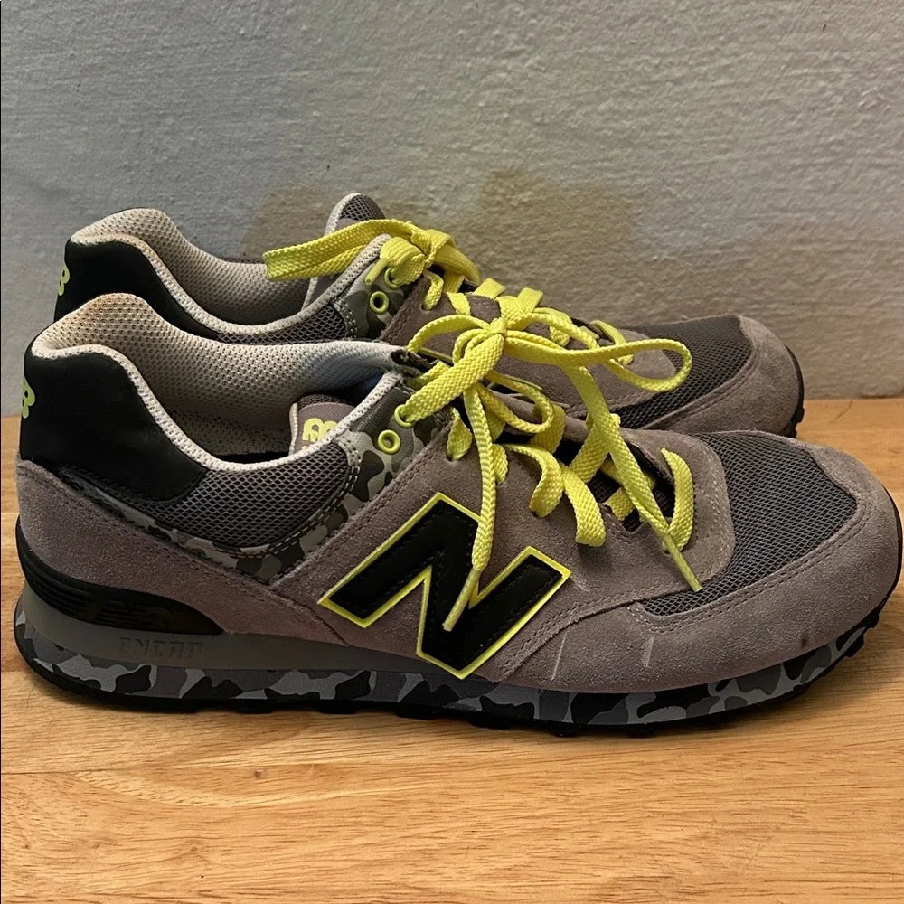 New Balance 574 Men's/womens Sneakers - Picture 1 of 6